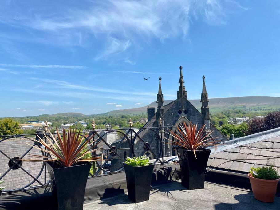 Boutique Penthouse Apartment With Rooftop Terrace Clitheroe Dış mekan fotoğraf
