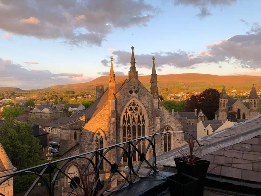 Boutique Penthouse Apartment With Rooftop Terrace Clitheroe Dış mekan fotoğraf